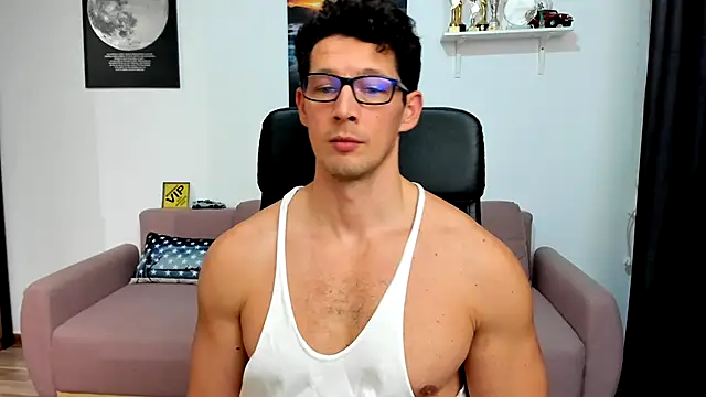 BrutusK08 live sex cam