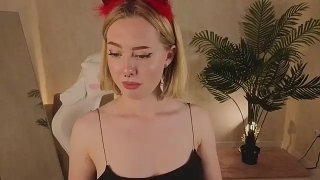 NoraCollins's cam snapshot