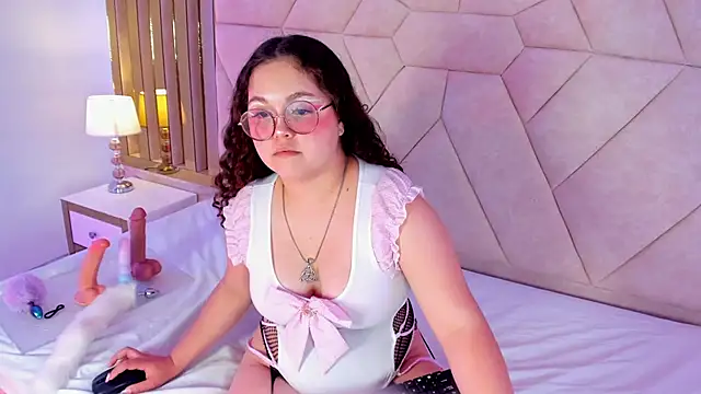 ShylySweet's cam snapshot