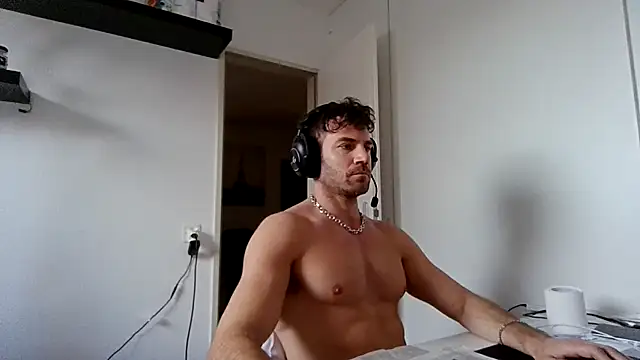 alpha-hunk live sex cam