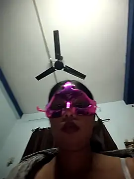 aarti03fb's cam snapshot