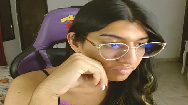 engielphoenis14 live sex cam