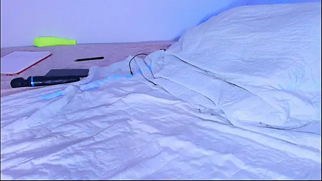 KaelMoreau live sex cam