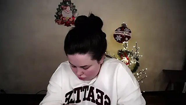 Emily_Mo's cam snapshot