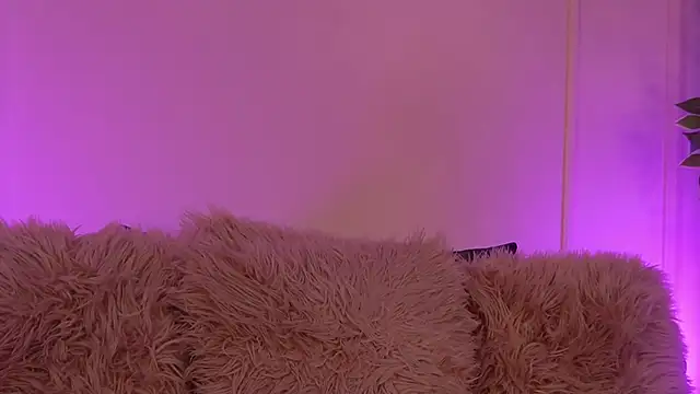 CrystalRedx's cam snapshot