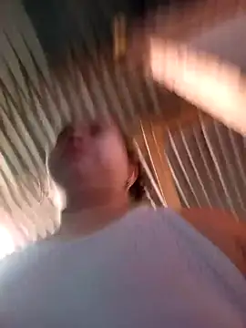 Hotmommy14's cam snapshot