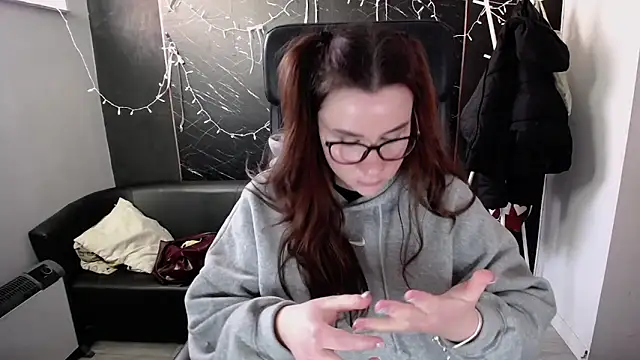 littleviki7 live sex cam