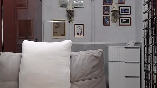 Mellana's cam snapshot