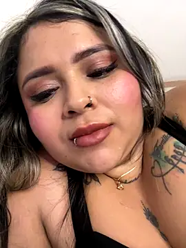 ashley-swift-'s cam snapshot