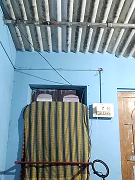 divyatamil143's cam snapshot