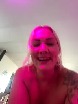 NastyMilf_ live sex cam