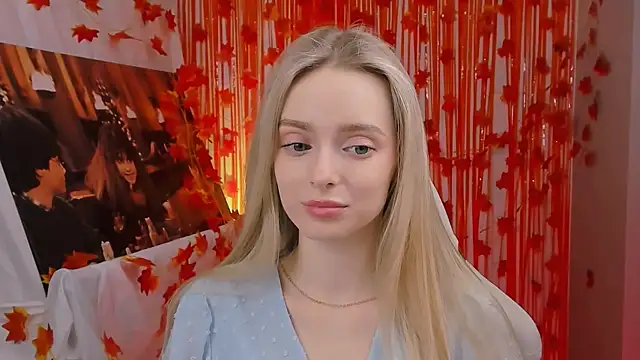 JuliaBrewwer's cam snapshot