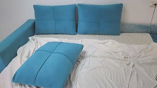 July_Kane's Stripchat show and profile