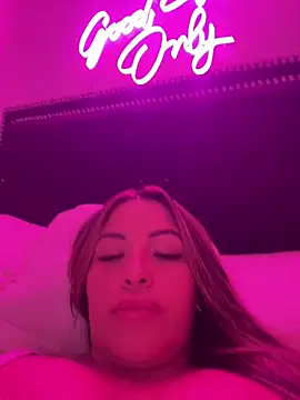 sexyyykloee live sex cam