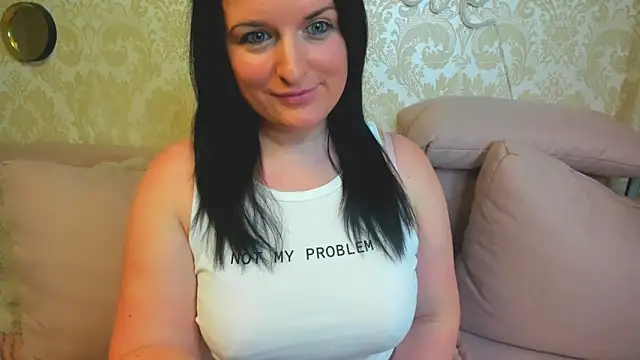 curvynova's cam snapshot