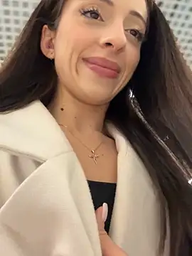 YeaLina's cam snapshot