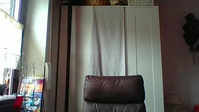 _squirty_cum_lady_'s cam snapshot