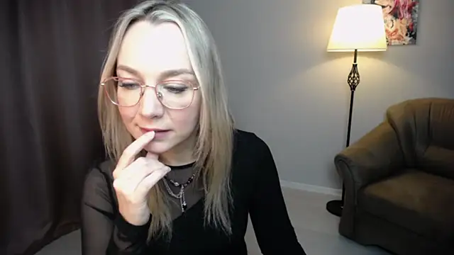 Ava_Elior's cam snapshot