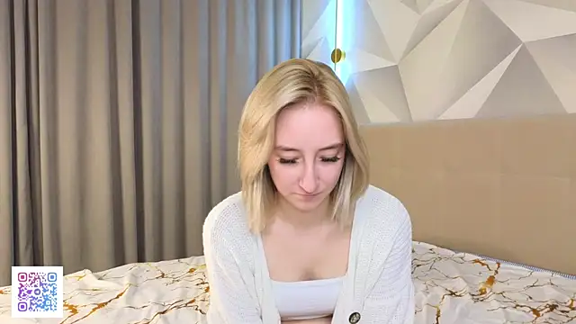 JodeeThu's cam snapshot