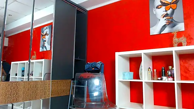 CorinneFelicity's cam snapshot