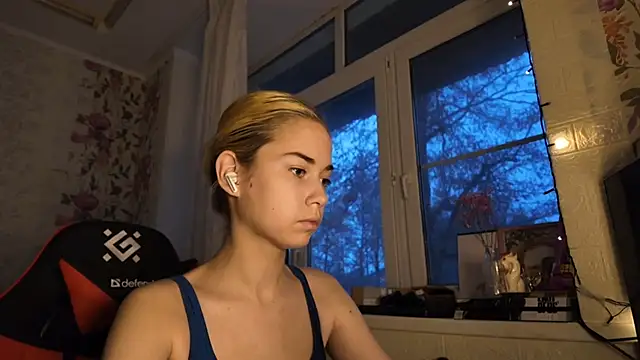 Witching_Moon's cam snapshot