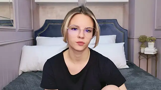 KiaraRolls's cam snapshot