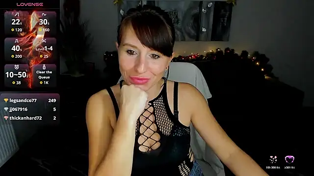 Betty_Jone's cam snapshot