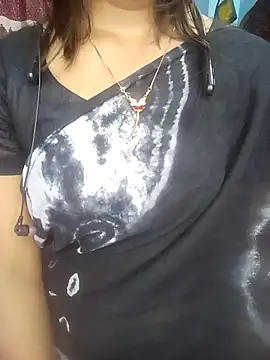 cute_mahi07 live sex cam