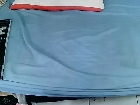 MilkyBoobs7 live sex cam