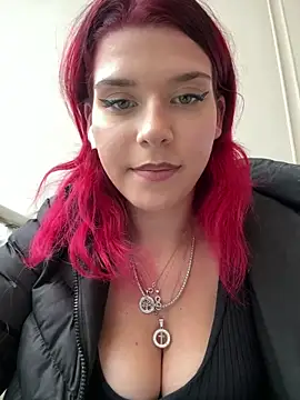 RiriRoseey live sex cam