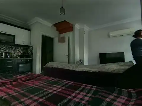 ALPHANDRE live sex cam