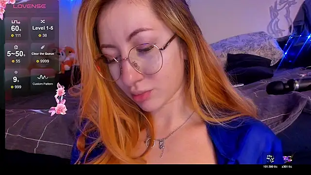 DaddysLittleSlutfox's cam snapshot