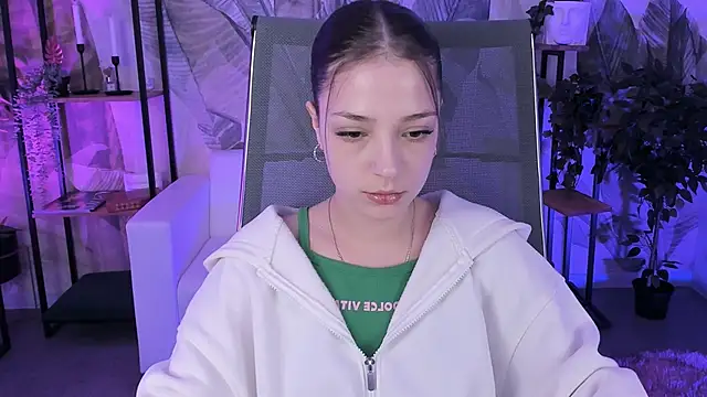 PamBeesly's cam snapshot