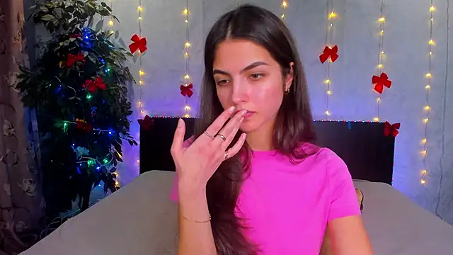 Milana_Crystal_ live sex cam