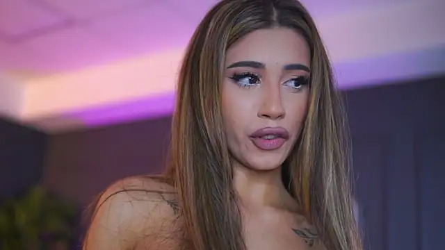 SiennaRuh live sex cam