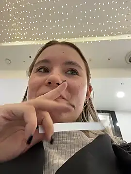 StephanieMur live sex cam