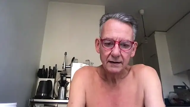 ClaraMigger@xh's cam snapshot