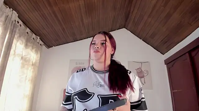 CelessteRedds live sex cam