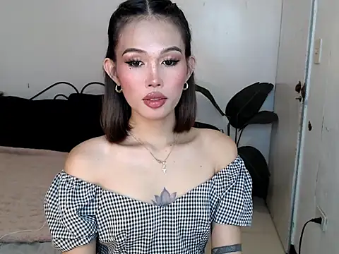 Lara_Salvatore's cam snapshot