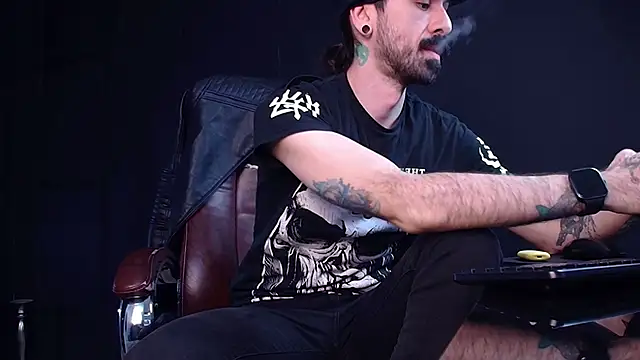 AxelColton live sex cam