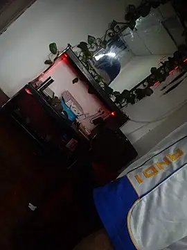 Tattoboy19cm live sex cam