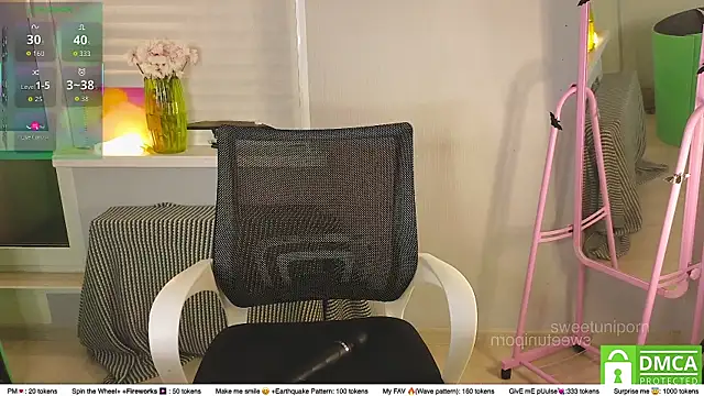 sweetuniporn's cam snapshot