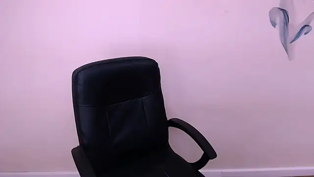 MillaTems_'s cam snapshot