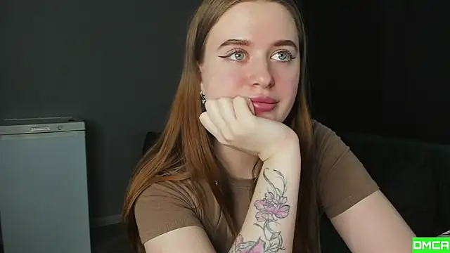 Robert_Lisa's cam snapshot