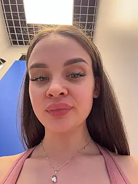 KristiRich's cam snapshot