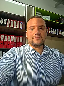 KarlosCarutox live sex cam