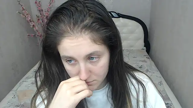 Holliy_Cooper's cam snapshot