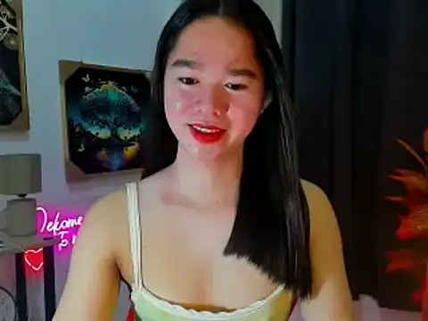 imyourtinybuuny live sex cam