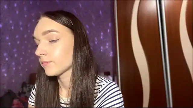 YahairaDuracher's cam snapshot