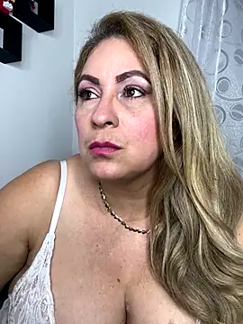 x_elena_x live sex cam